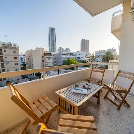 Apartment 3 Bedroom Flat Central, Beach, Walking Streets