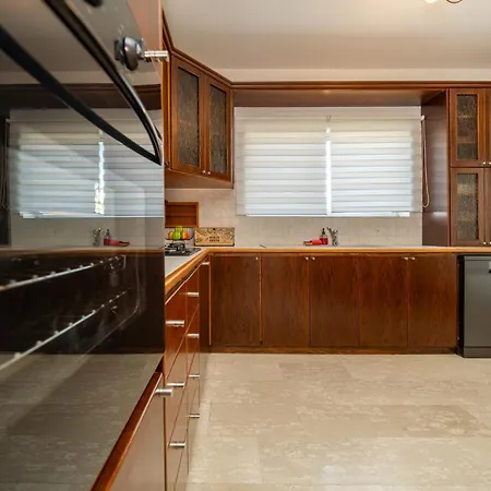 3 Bedroom Flat Central, Beach, Walking Streets Lägenhet