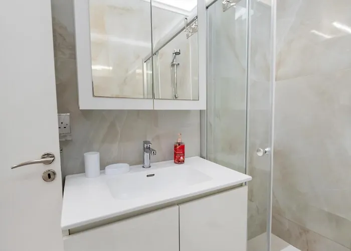 アパート 3 Bedroom Flat Central, Beach, Walking Streets リマソール